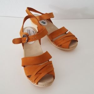 Moheda Swedish Clogs leather sandals